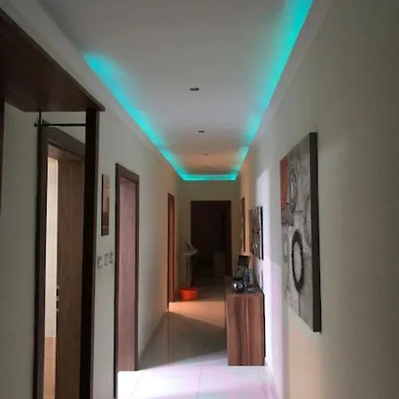 Modern بيت ضيافة *